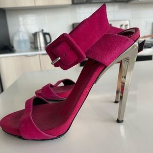 Giuseppe Zanotti Pink Suede Cutout Accent Sandals